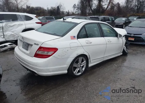 2011 Mercedes-Benz C 300 Sport из США, поврежденный, VIN WDDGF5EB9BR171516